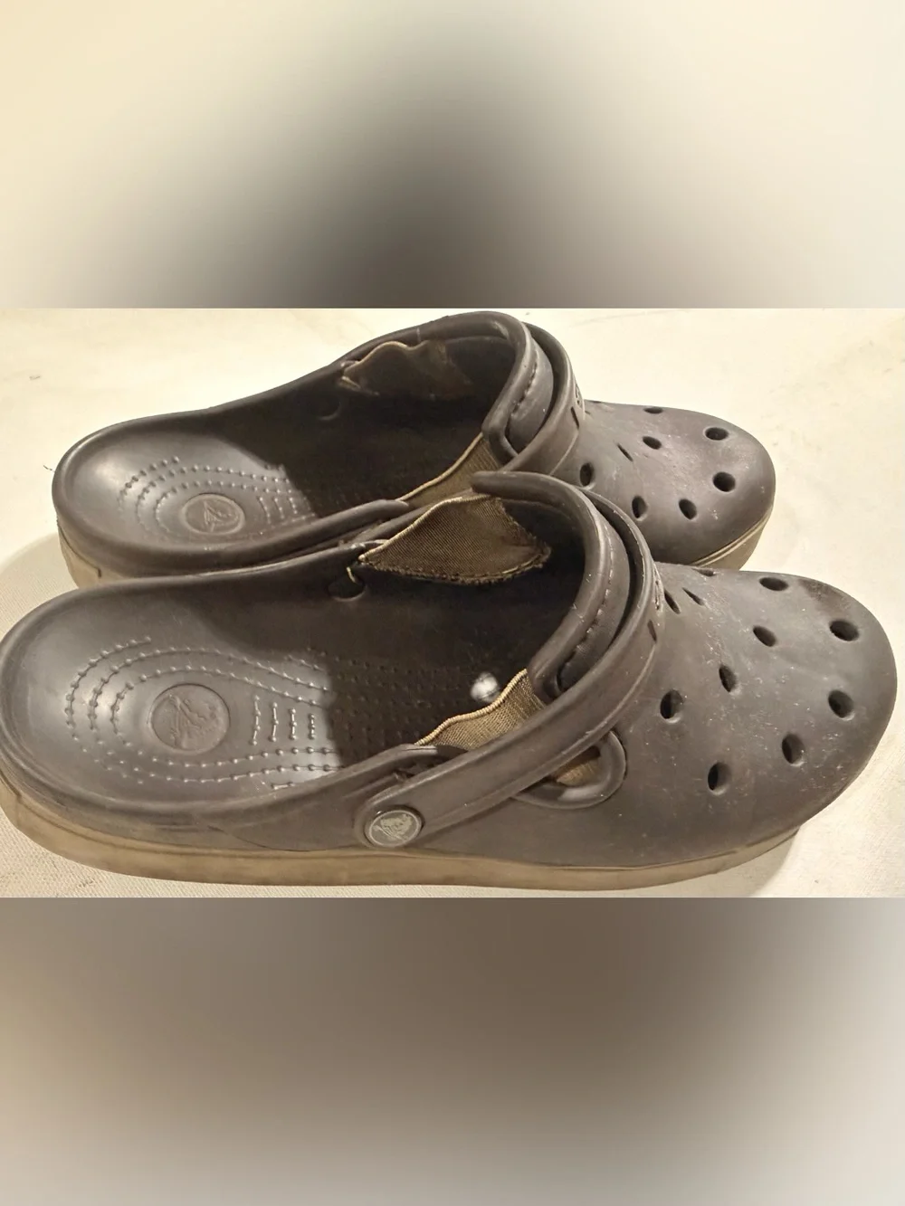 CROCS Light Gray Slip-Resistant Foam Clog Sole